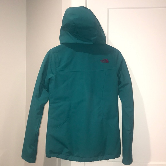 🔸Like New🔸 Insulated North Face Winter Coat - Picture 5 of 6